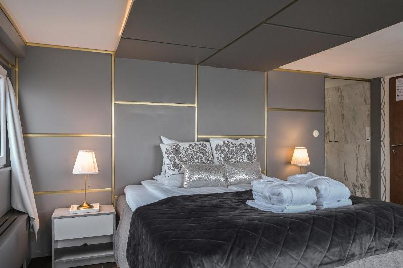 Suite image 4