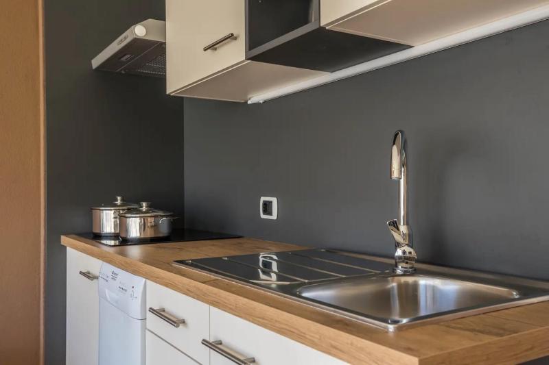 One-Bedroom Apartment image 1