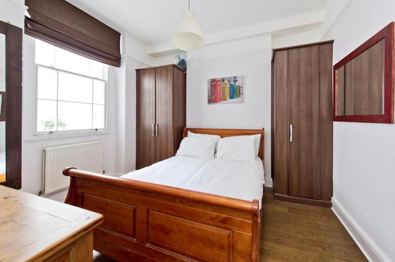 Apartment image 4