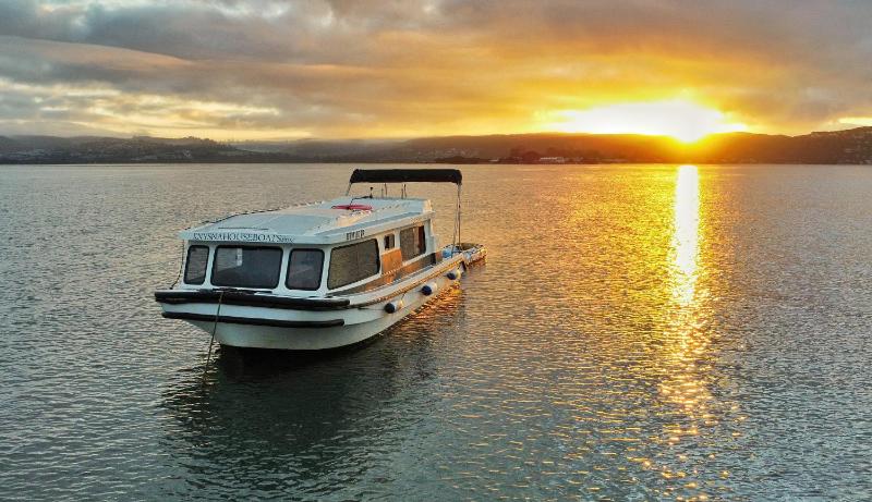 Knysna Houseboats - image 15