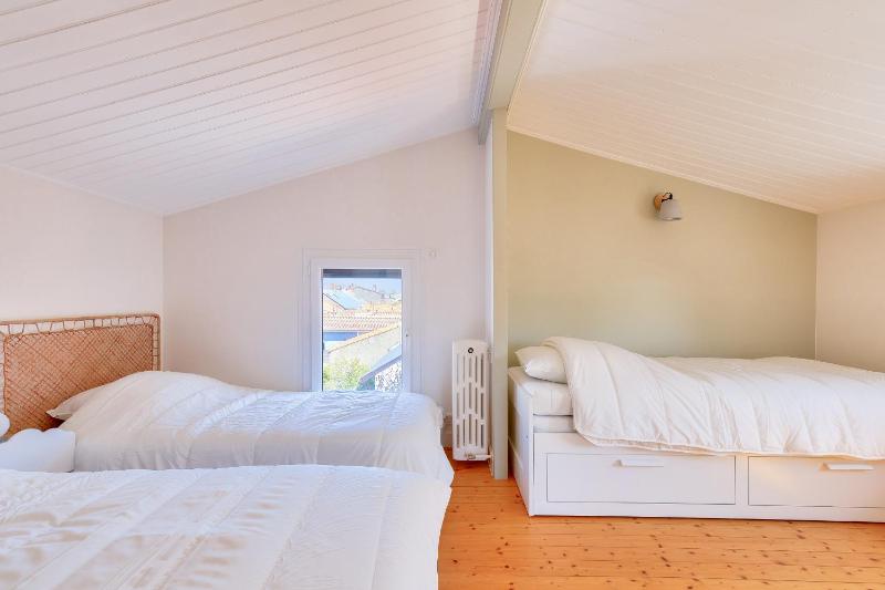 Maison pour 6 adultes2enfants avec jardin - image 16
