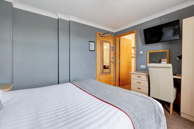 Standard Double Room image 1