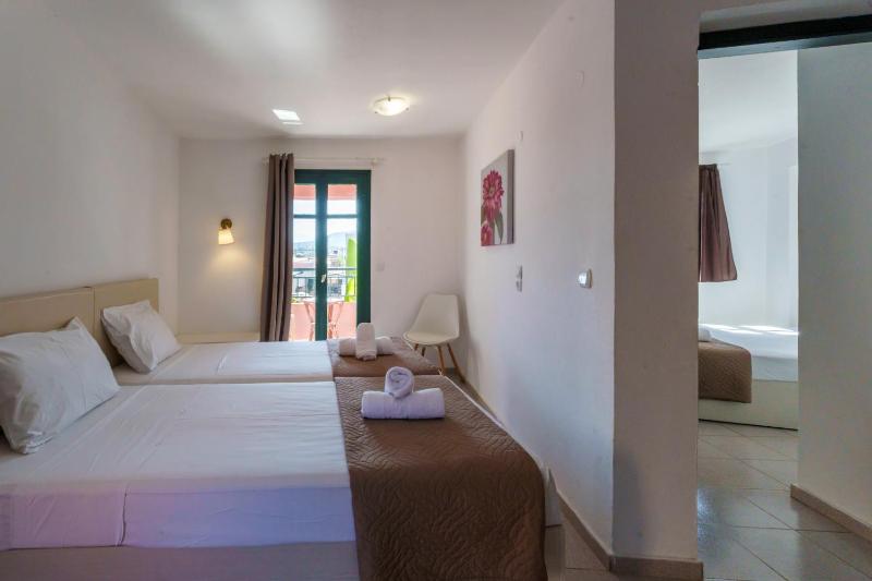 One-Bedroom Apartment (3 Adults) image 4