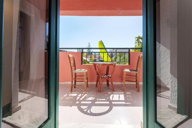 One-Bedroom Apartment (4 Adults) image 2