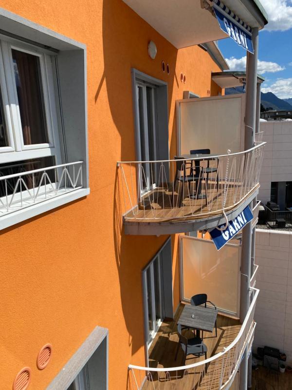 Double Room with Balcony image 4