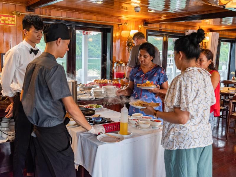 Hera Grand Luxury Cruise - image 12