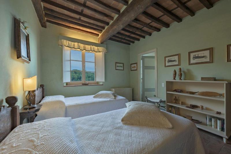 Villa Marlia 12 by Mmega - image 14