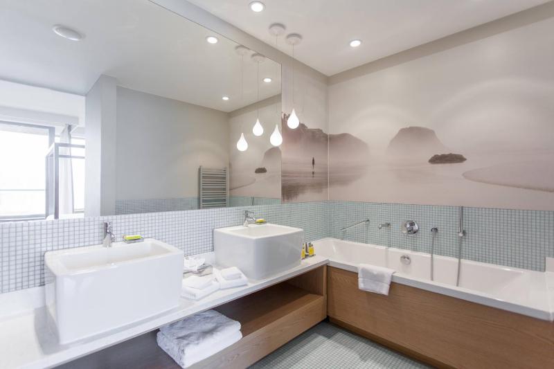 King Suite with Sea View image 2