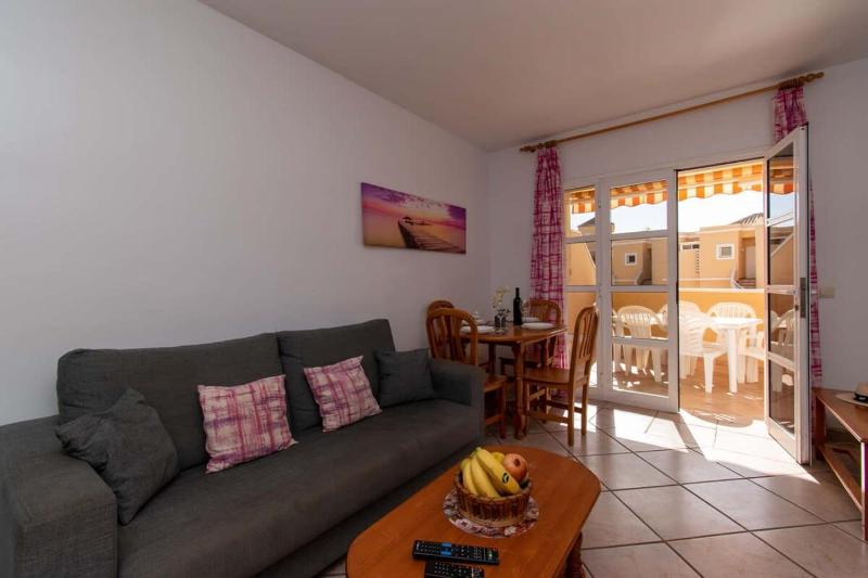 Benimar 13 - Two Bed overlooking the pool - image 6