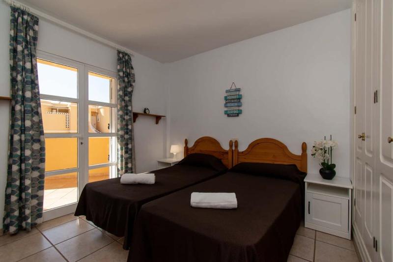 Benimar 13 - Two Bed overlooking the pool - image 24