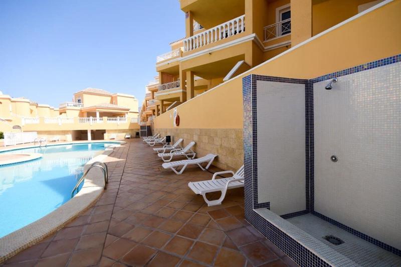 Benimar 13 - Two Bed overlooking the pool - image 23