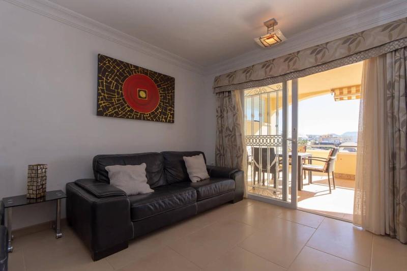 Bahia la Caleta 1 - Two Bed - image 23