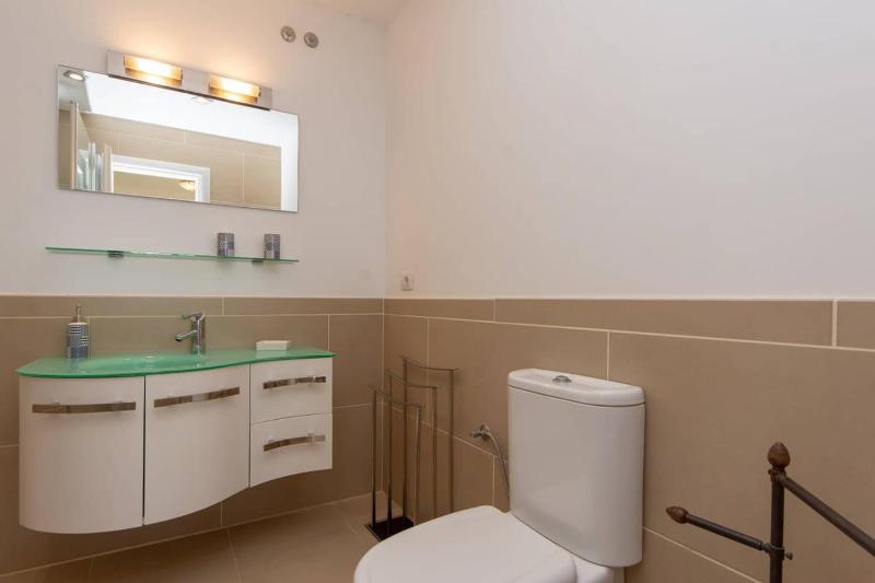 Bahia la Caleta 1 - Two Bed - image 27