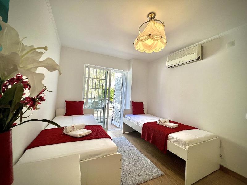 Vilamoura Eden Villa With Pool by Homing - image 9