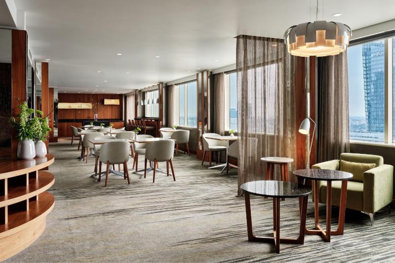 Presidential Suite, 1 Bedroom Suite, 1 King, City view image 3