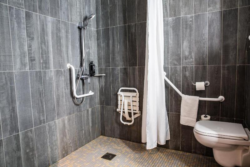 Standard Double Room image 2