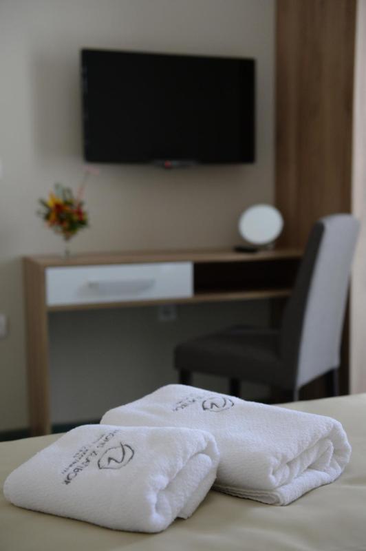 One-Bedroom Apartment with Balcony image 2