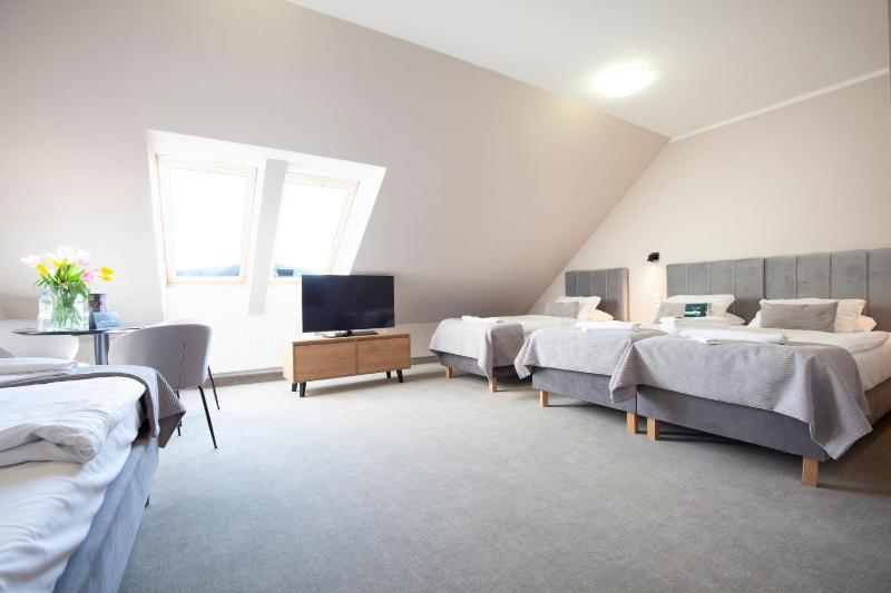 Quadruple Room Classic image 4