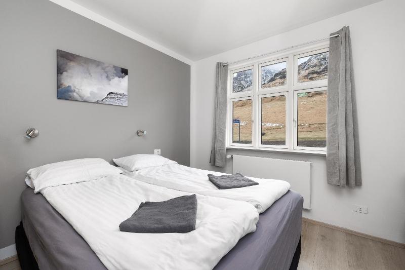 Double Room with Shared Bathroom image 3