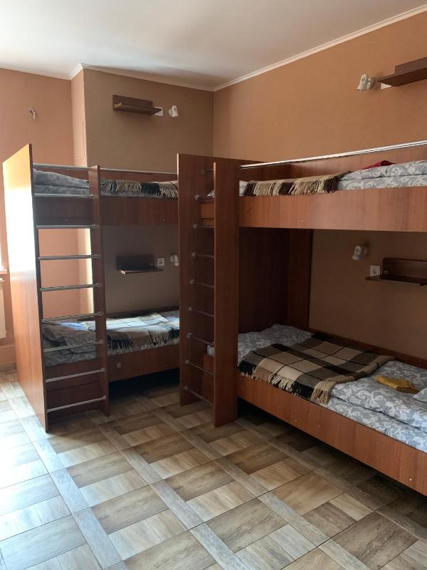 Bunk Bed in 10-Bed Mixed Dormitory Room image 2