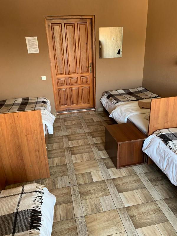 Bed in 4-Bed Mixed Dormitory Room image 2