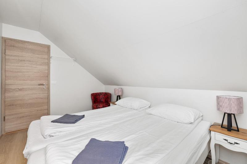 Double Room image 3