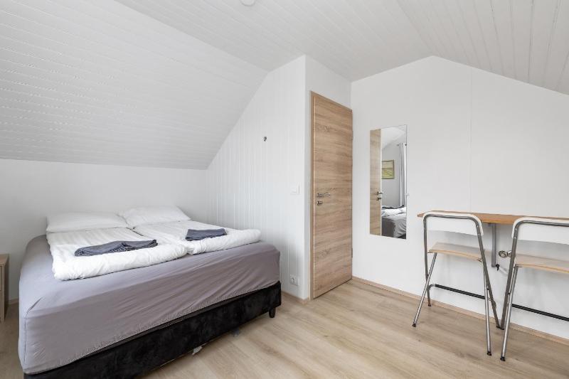 Double Room with Mountain View image 4