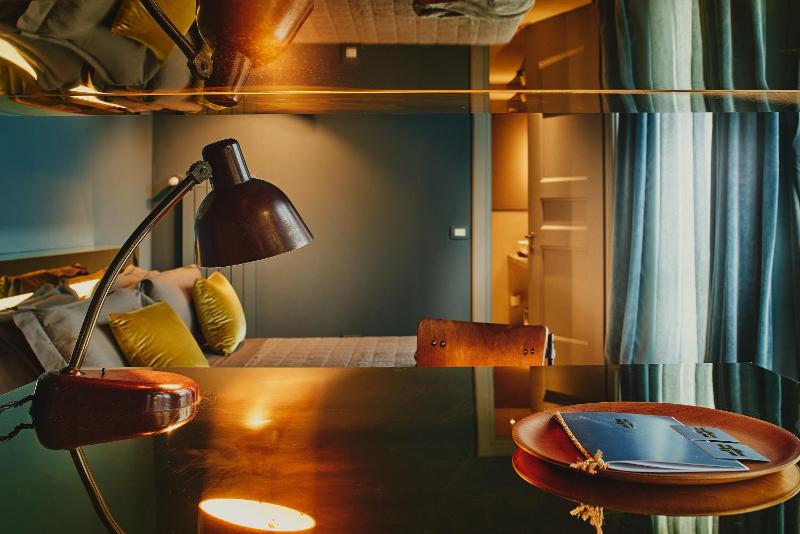 Deluxe Suite image 2