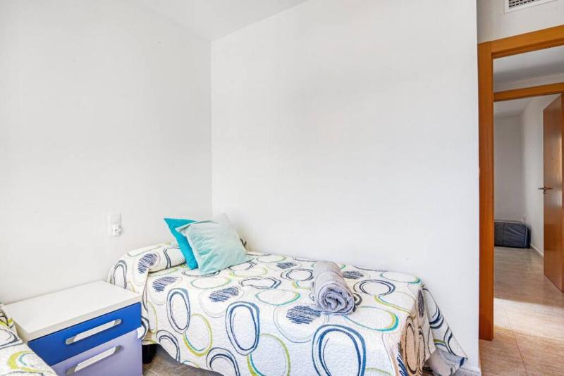 Apartment with beautiful views - image 5