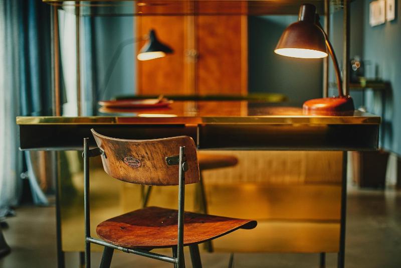 Deluxe Suite image 3