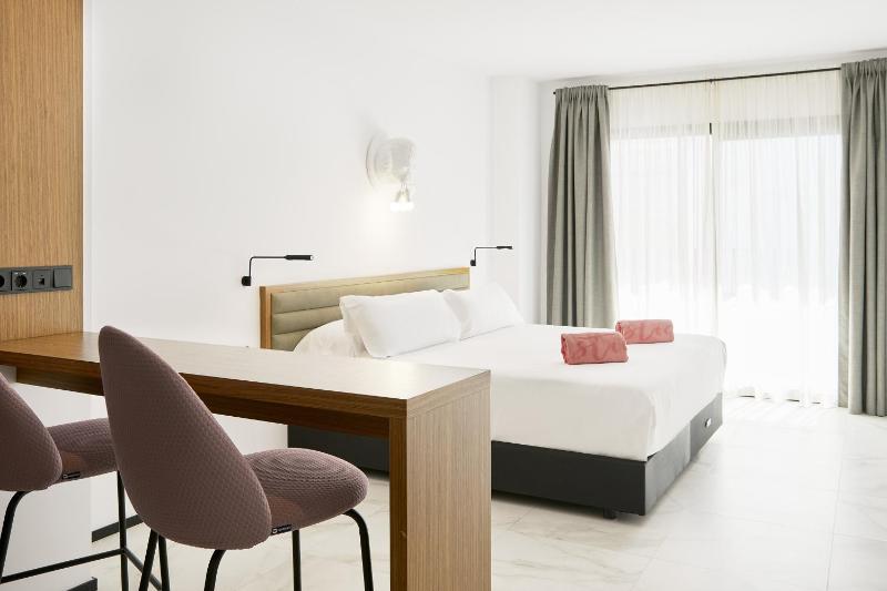Junior Suite image 2