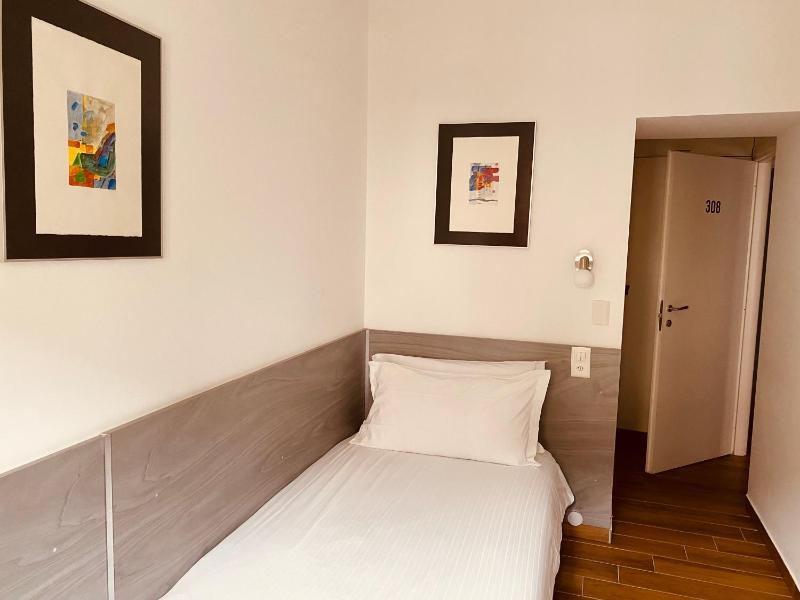 Triple Room image 2