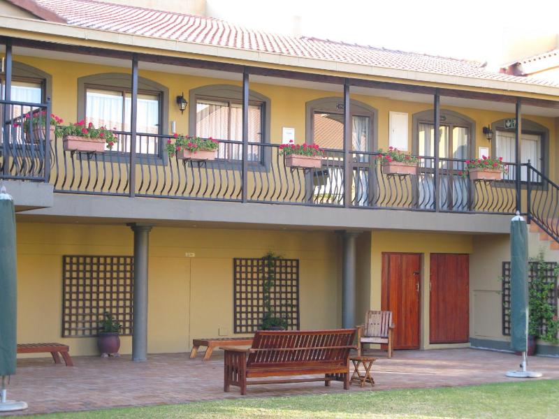 Benvenuto Hotel & Conference Centre - image 16