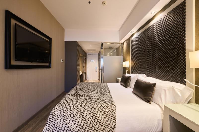 Junior Suite image 1