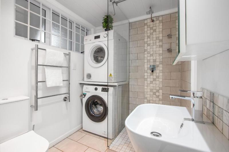 Langholm 45 on Kloof - image 14