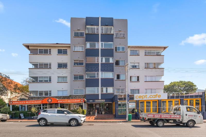 Langholm 45 on Kloof - image 12