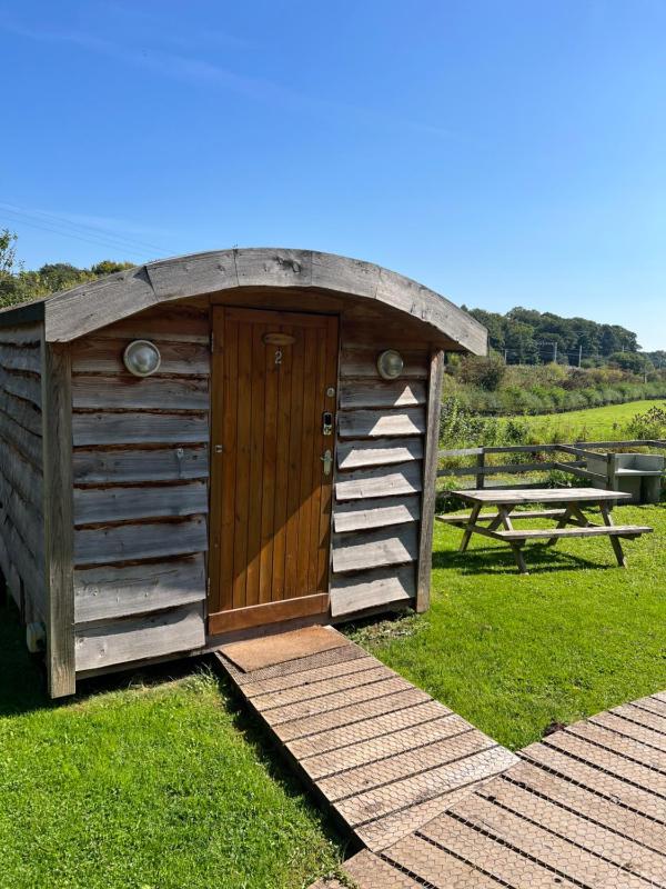Darcy Spice Camping Pod image 1
