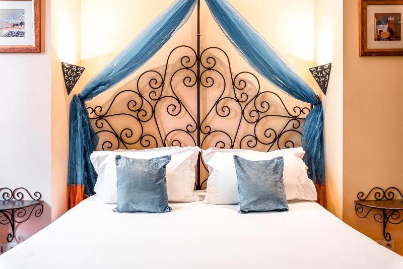 Superior Double Room image 2