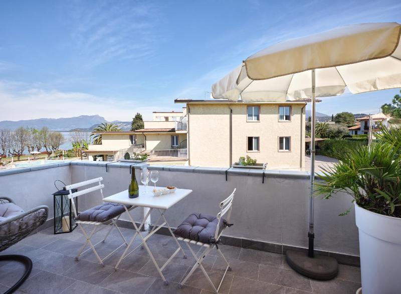 STUDIO THE BEACH - Regarda Travel - image 11