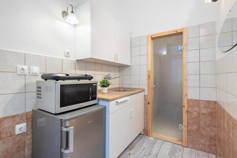 Very Central - Quiet Studio - image 6