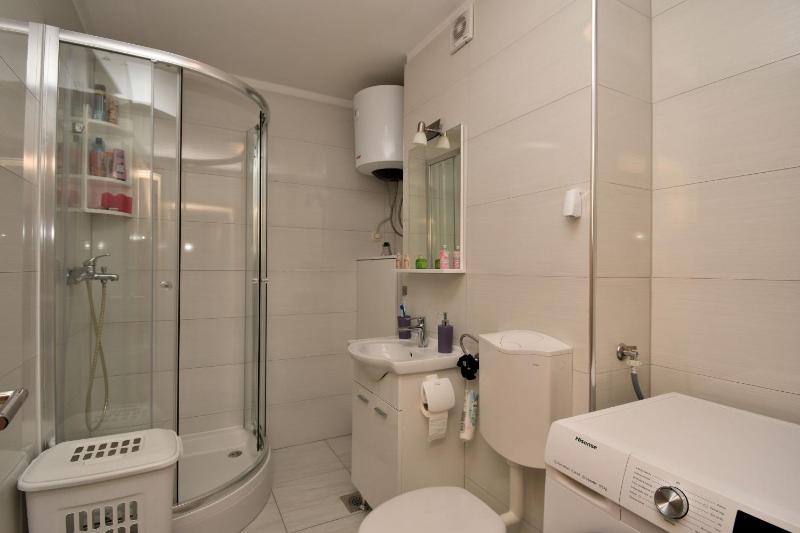Apartment Corina - image 11