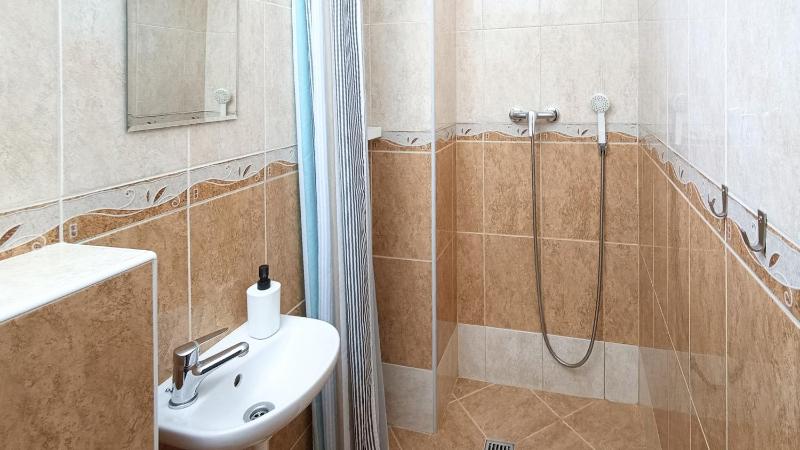 Double or Twin Room with Private External Bathroom image 2