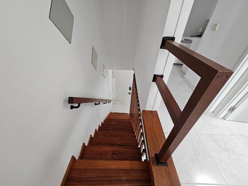Spacious Family Duplex with Access to the Pool - image 22