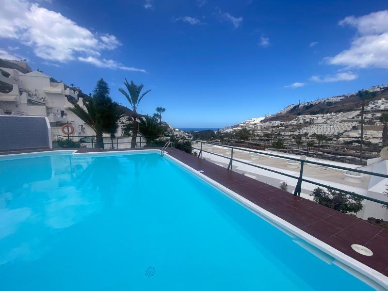 Spacious Family Duplex with Access to the Pool - image 40