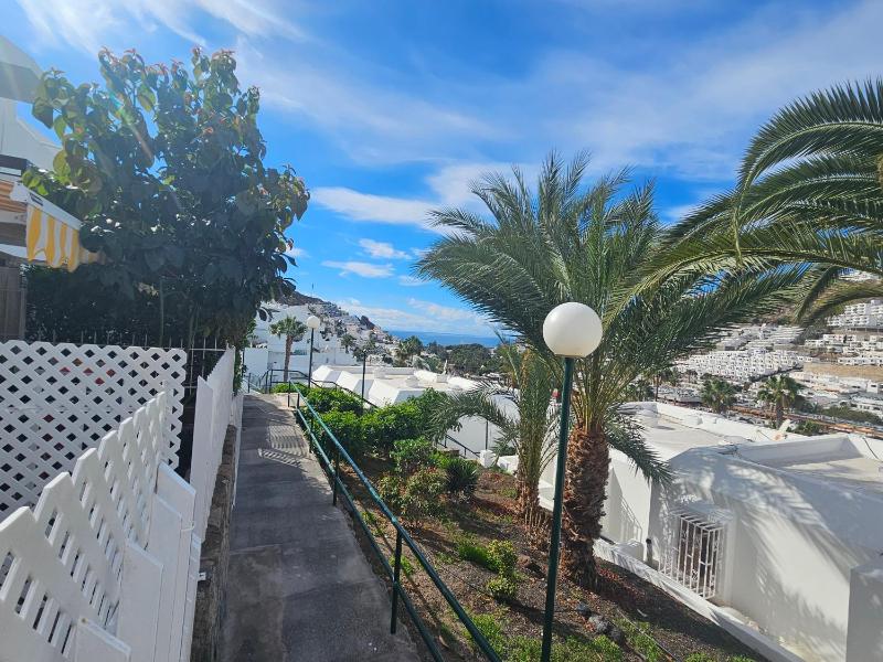 Spacious Family Duplex with Access to the Pool - image 16