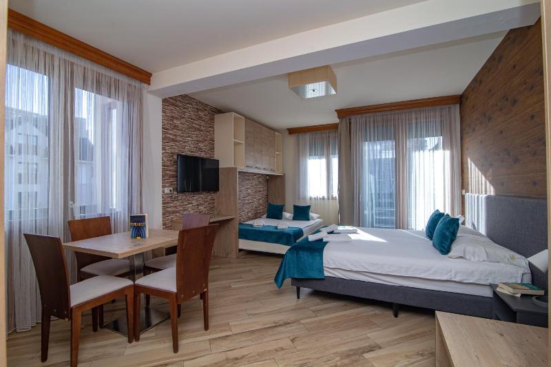 Studio Apartment image 1