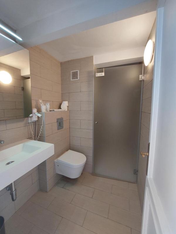 Triple Room image 3