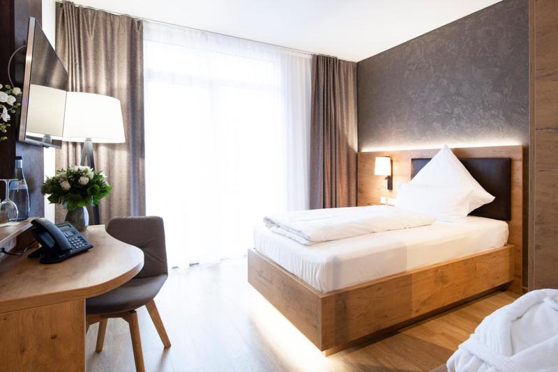 Single Room image 4
