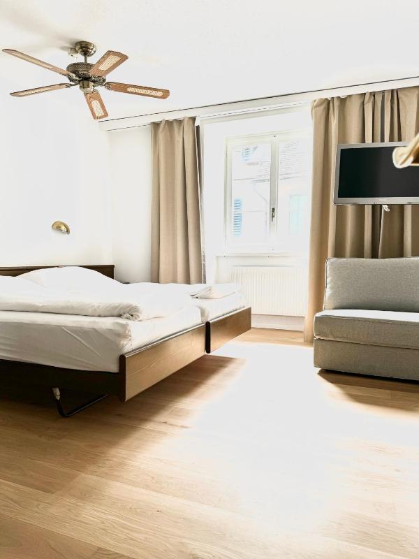 Quadruple Room image 2