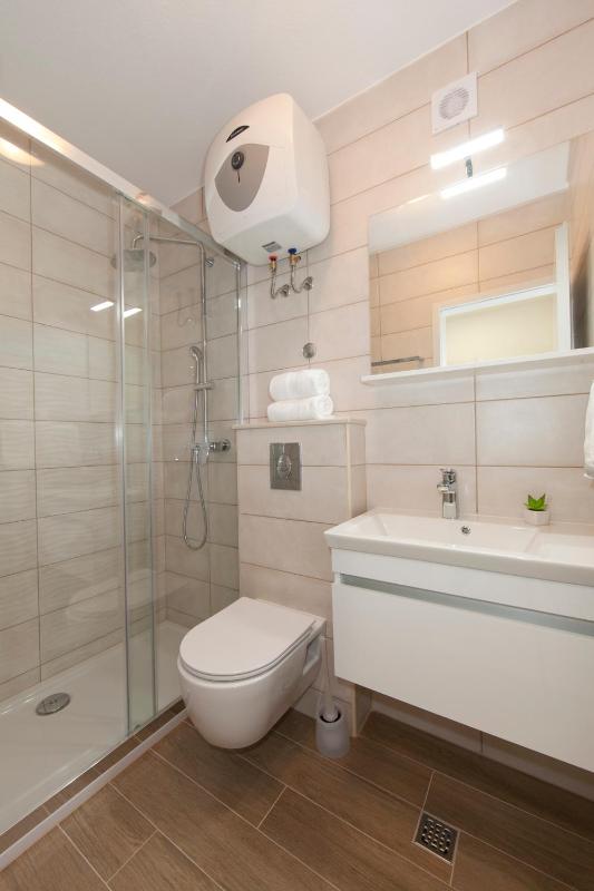 Apartmani Brela 1 - image 9